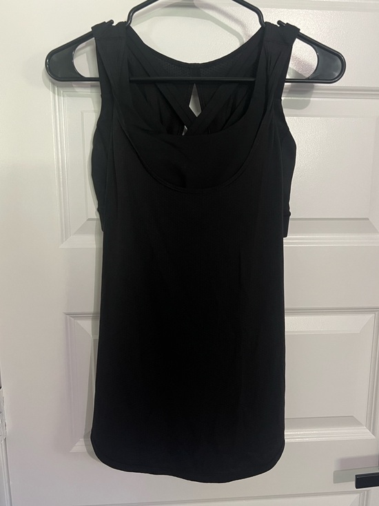 lululemon athletica Tops - 308 - lululemon athletica Black Scoop Neck Tank with Built-in Bra
